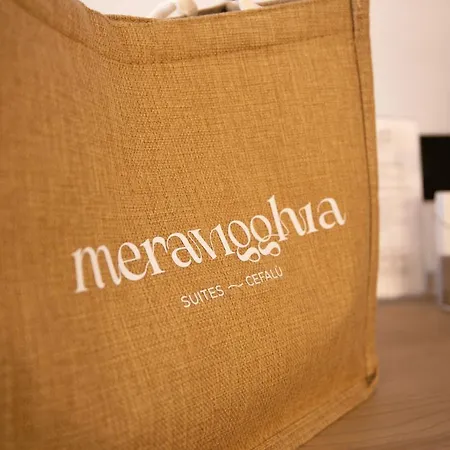 アパート Meravigghia チェファル