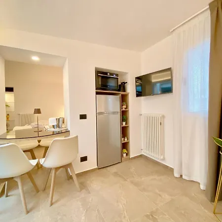 Meravigghia Apartment *